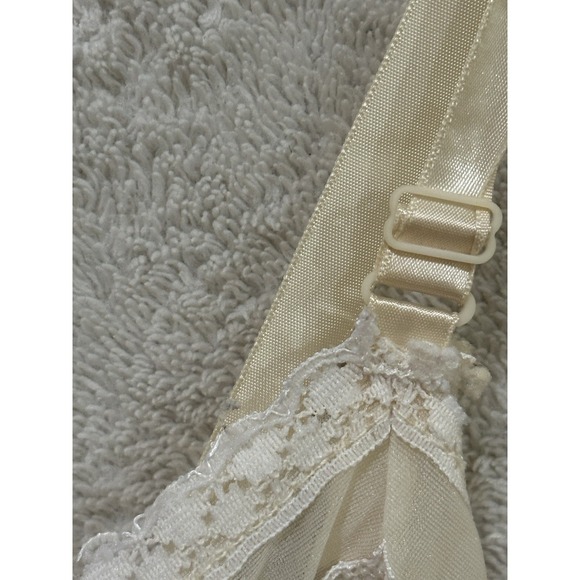 Vintage Lingerie by Vincent Slip Dress Size 34 - Beige Lace Trim Nylon Flaw - Picture 4 of 7